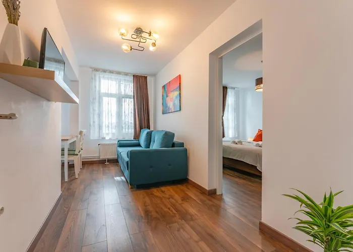 Wagner Estate Feel The Old Town Vibe *