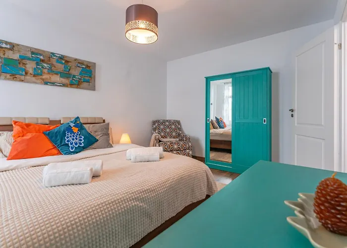 Wagner Estate Feel The Old Town Vibe *